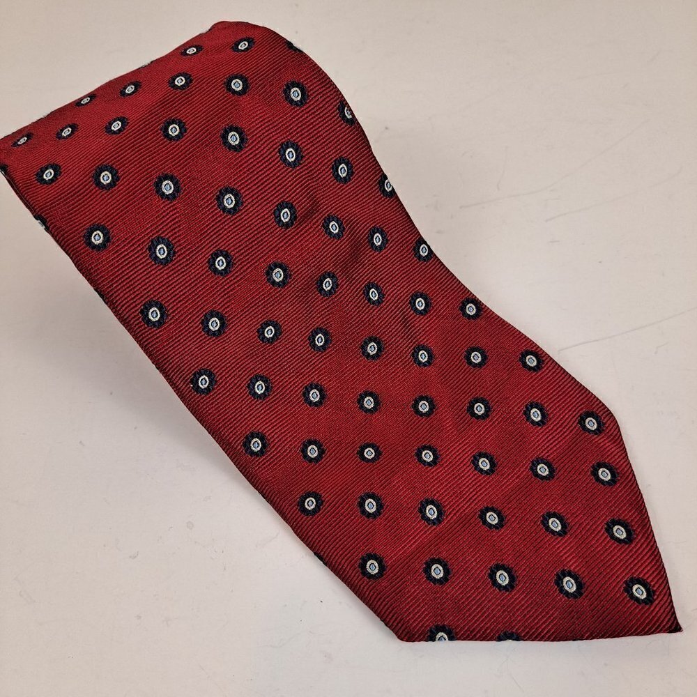 Brooks Brothers 346 Mens Tie Red, White,Blue Circle/Floral Pattern 100% Silk NWT